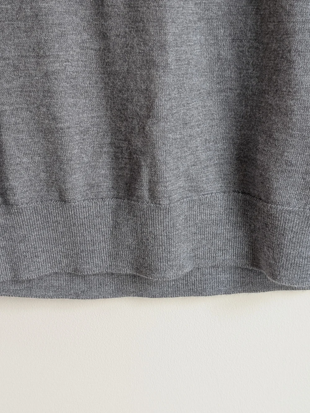 Banana Republic Extra Fine Merino Wool Crewneck Sweater Men's Size Medium Gray